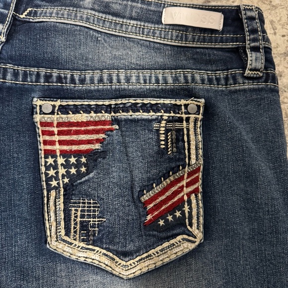 Vigoss Women’s Jean Shorts Size 20 With American Flag Pocket Frayed Hem - Picture 6 of 9